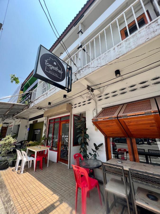 Together Backpackers Hostel Chiang Rai Luaran gambar